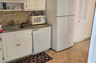 4000 NW 44th Ave, Lauderdale Lakes, FL 33319 - Photo 4