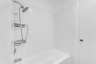 8771 NW 39th St, Sunrise, FL 33351 - Photo 30