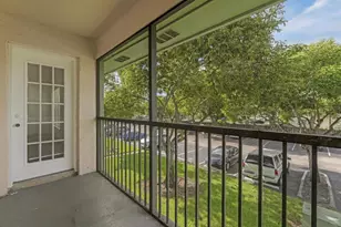 8771 NW 39th St, Sunrise, FL 33351 - Photo 16