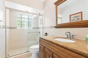 1100 N North Lake Dr, Hollywood, FL 33019 - Photo 26
