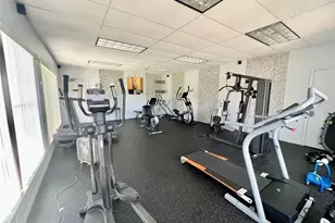 2300 Park Ln, Hollywood, FL 33021 - Photo 22