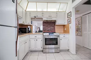 2300 Park Ln, Hollywood, FL 33021 - Photo 6