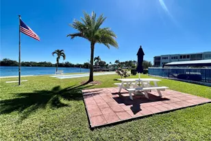 2300 Park Ln, Hollywood, FL 33021 - Photo 28