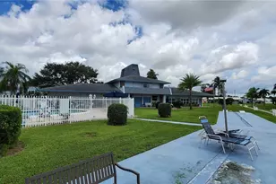2300 Park Ln, Hollywood, FL 33021 - Photo 30