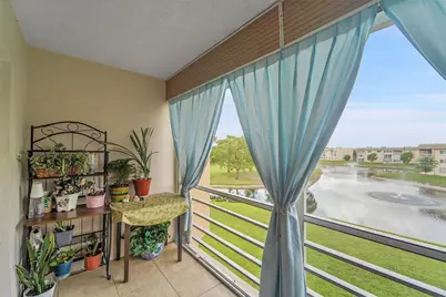9261 Sunrise Lakes Boulevard #309, Sunrise, FL 33322 - Photo 20