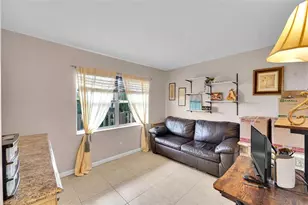 9261 Sunrise Lakes Blvd, Sunrise, FL 33322 - Photo 16