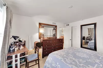 9261 Sunrise Lakes Boulevard #309, Sunrise, FL 33322 - Photo 10