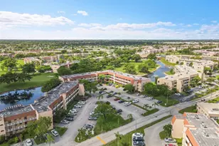 9261 Sunrise Lakes Blvd, Sunrise, FL 33322 - Photo 48