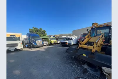 16951 NW 4th Avenue, North Miami Beach, FL 33169 - Photo 2