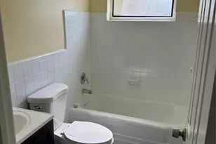 6231 NW 13th St, Sunrise, FL 33313 - Photo 2