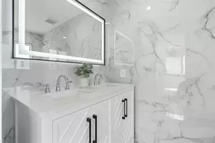 324 NE 28th St, Wilton Manors, FL 33334 - Photo 14