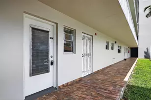 420 NE 12th Ave, Hallandale Beach, FL 33009 - Photo 4