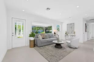 332 NE 29th St, Wilton Manors, FL 33334 - Photo 6