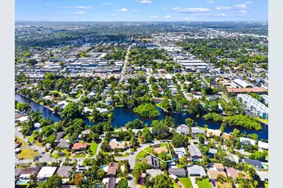 332 NE 29th Street, Wilton Manors, FL 33334 - Photo 4