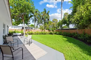 332 NE 29th St, Wilton Manors, FL 33334 - Photo 2