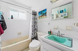 1681 NE 56th St, Fort Lauderdale, FL 33334 - Photo 10