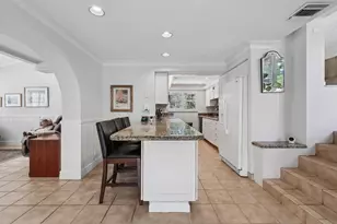 1709 NE 28th Dr, Wilton Manors, FL 33334 - Photo 8