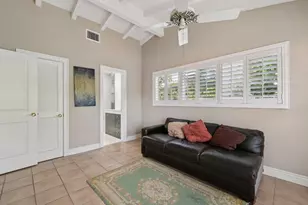 1709 NE 28th Dr, Wilton Manors, FL 33334 - Photo 16