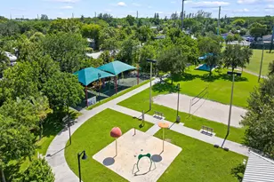 812 NW 26th St, Wilton Manors, FL 33311 - Photo 26