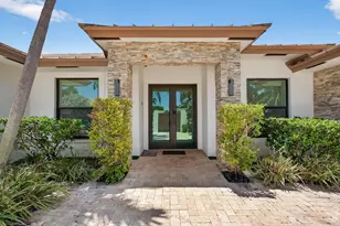 2460 NE 36th St, Fort Lauderdale, FL 33308 - Photo 2