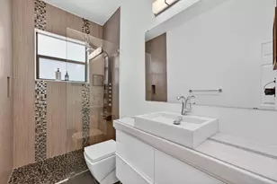 2460 NE 36th St, Fort Lauderdale, FL 33308 - Photo 36