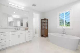 2306 NE 12th Ct, Fort Lauderdale, FL 33304 - Photo 56