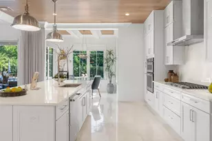 2306 NE 12th Ct, Fort Lauderdale, FL 33304 - Photo 24