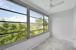 9761 Sunrise Lakes Blvd, Sunrise, FL 33322 - Photo 14