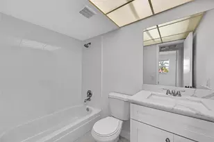 9761 Sunrise Lakes Blvd, Sunrise, FL 33322 - Photo 12