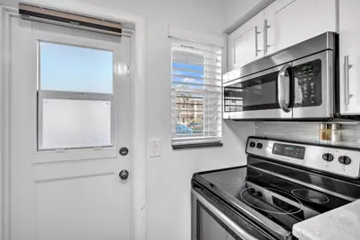 2131 NE 42nd Court #104e, Pompano Beach, FL 33064 - Photo 10