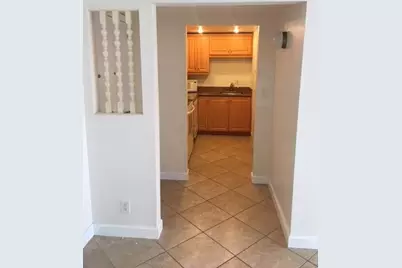 411 SE 8th Street #127, Deerfield Beach, FL 33441 - Photo 2