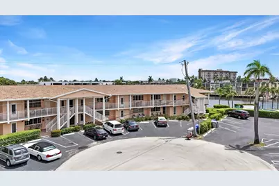 701 SE 7th Avenue #5, Pompano Beach, FL 33060 - Photo 2