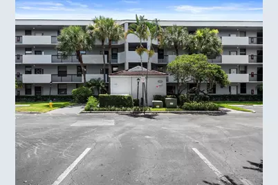 4134 S Carambola Circle #H403, Pompano Beach, FL 33066 - Photo 4