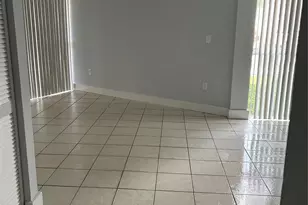 7035 NW 186th St, Hialeah, FL 33015 - Photo 4