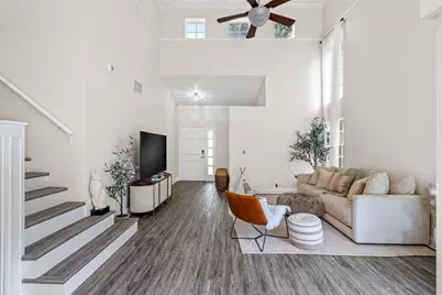 8 Governors Court, Palm Beach Gardens, FL 33418 - Photo 8