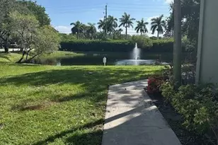 1000 Crystal Way, Delray Beach, FL 33444 - Photo 12