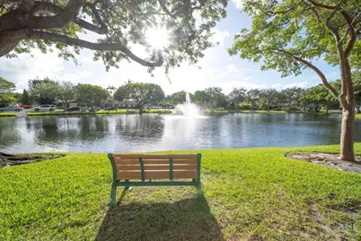 2259 Nova Village Drive, Davie, FL 33317 - Photo 30