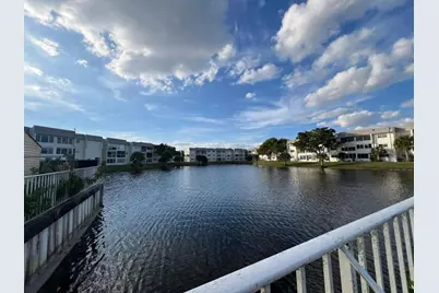 8200 Sunrise Lakes Boulevard #212, Sunrise, FL 33322 - Photo 1