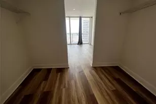 1750 N Bayshore Dr, Miami, FL 33132 - Photo 6