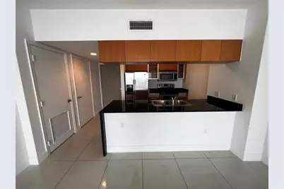 1750 N Bayshore Drive #5011, Miami, FL 33132 - Photo 2