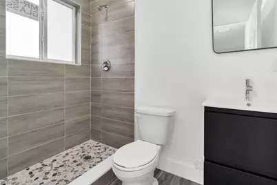 2451A NW 21st Street, Fort Lauderdale, FL 33311 - Photo 4