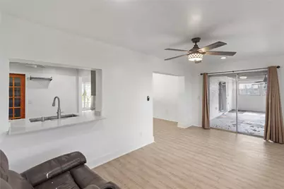 9700 NW 10th Street, Pembroke Pines, FL 33024 - Photo 12