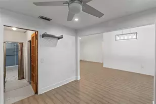 9700 NW 10th St, Pembroke Pines, FL 33024 - Photo 10