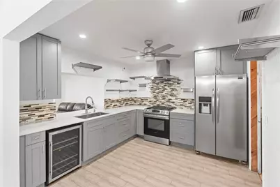 9700 NW 10th Street, Pembroke Pines, FL 33024 - Photo 2