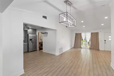 9700 NW 10th Street, Pembroke Pines, FL 33024 - Photo 6