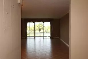 3507 Oaks Way, Pompano Beach, FL 33069 - Photo 4