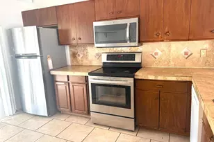 795 Crystal Lake Dr, Deerfield Beach, FL 33064 - Photo 10