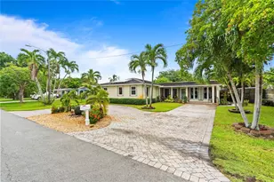 2501 NW 8th Ave, Wilton Manors, FL 33311 - Photo 2