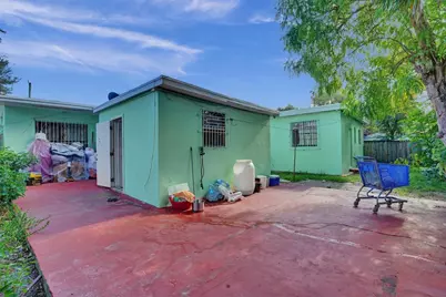 57 NW 68th Street, Miami, FL 33150 - Photo 32