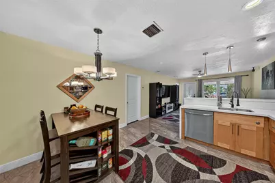 2115 NE 15th Avenue, Wilton Manors, FL 33305 - Photo 14